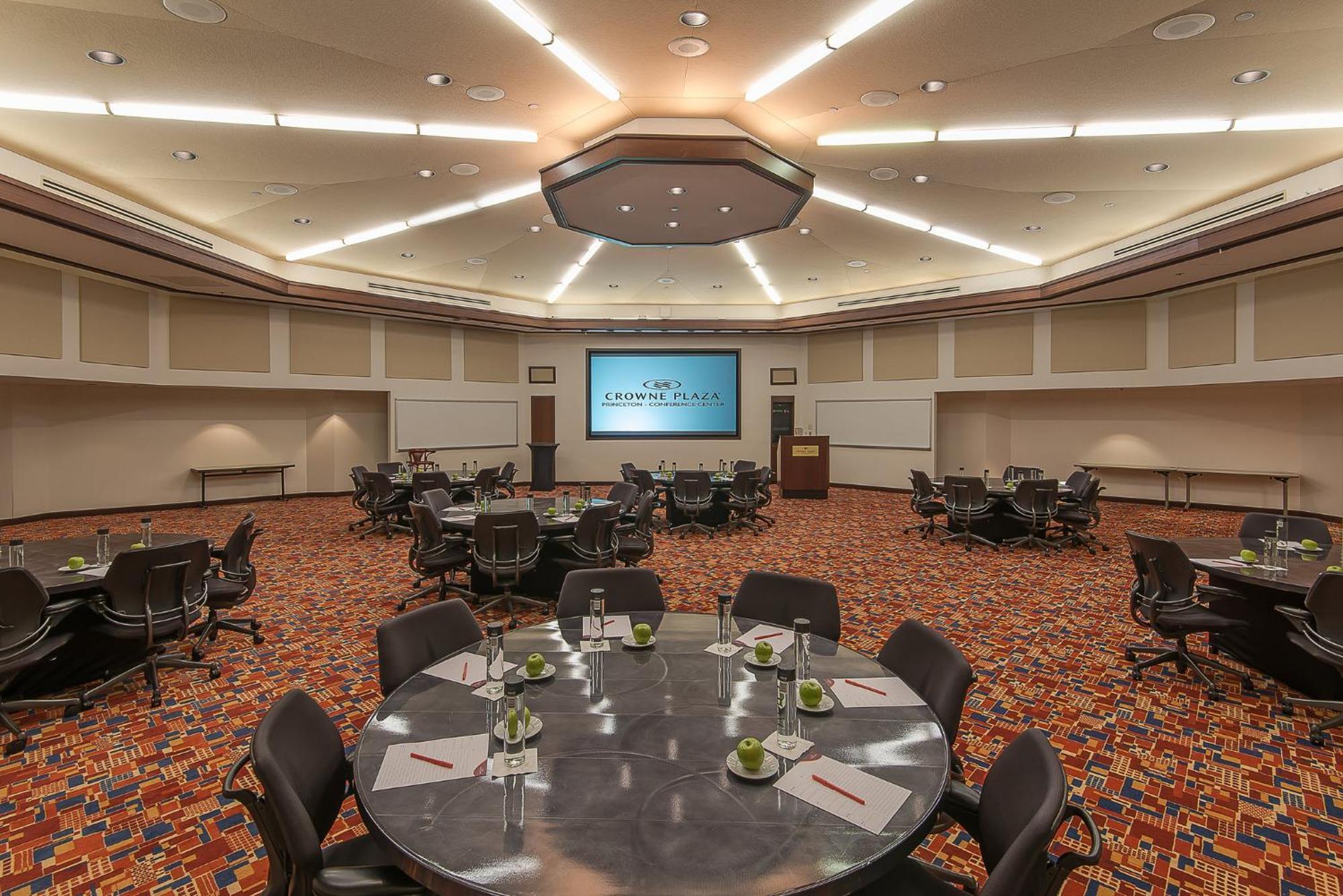 Crowne Plaza Princeton - Conference Center By Ihg Ngoại thất bức ảnh