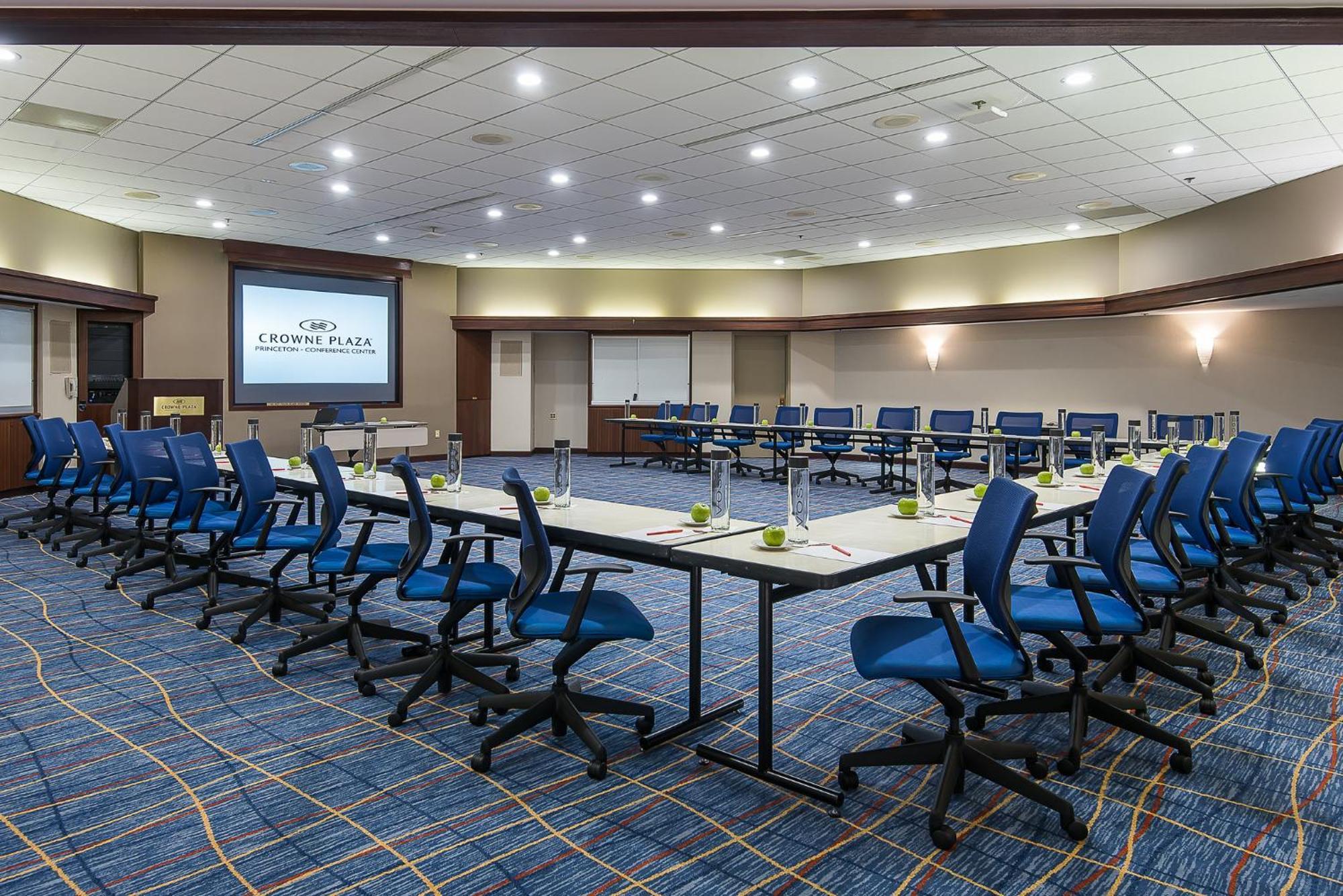 Crowne Plaza Princeton - Conference Center By Ihg Ngoại thất bức ảnh